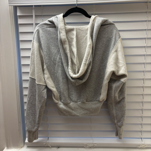 Like New Women's Abercrombie & Fitch Split Neck Hoodie Light Grey Size XS - Picture 5 of 5